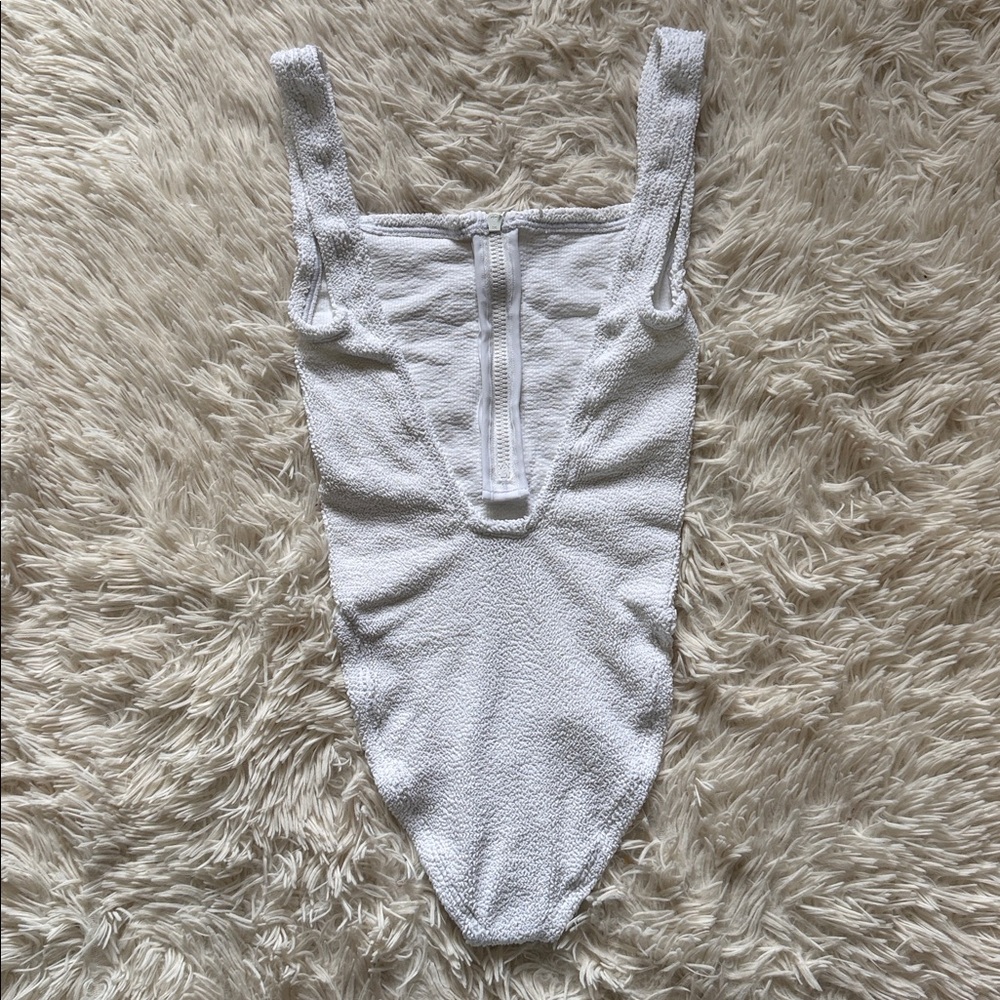 Hunza G White One-Piece Swimsuit - Picture 10 of 14